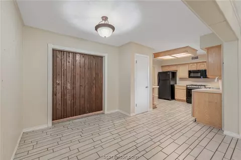 905 Stanfield Cir, Bryan, TX 77802 photo 7