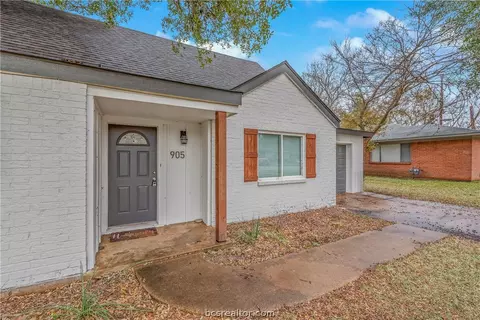 905 Stanfield Cir, Bryan, TX 77802 photo 2