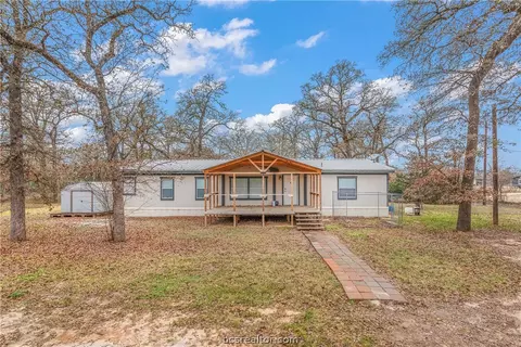 11320 Trailwood Dr, Bryan, TX 77808 photo 3