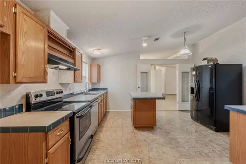11320 Trailwood Dr, Bryan, TX 77808 photo 13