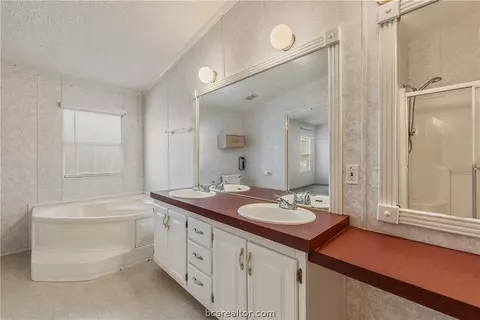 11320 Trailwood Dr, Bryan, TX 77808 photo 22