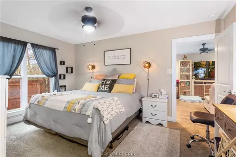 204 Apple St, Bryan, TX 77803 photo 15