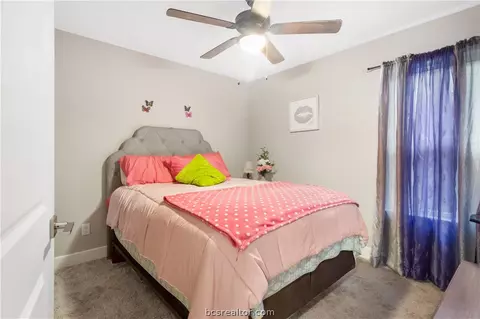 204 Apple St, Bryan, TX 77803 photo 10