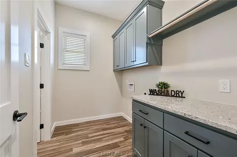 2910 Spector, Bryan, TX 77808 photo 23