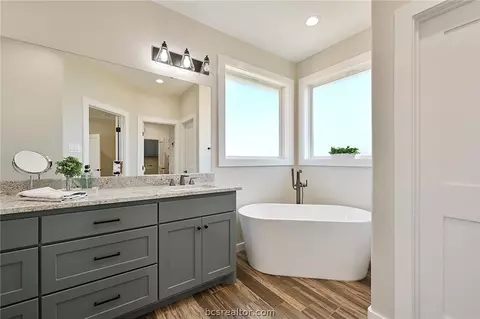 2910 Spector, Bryan, TX 77808 photo 13
