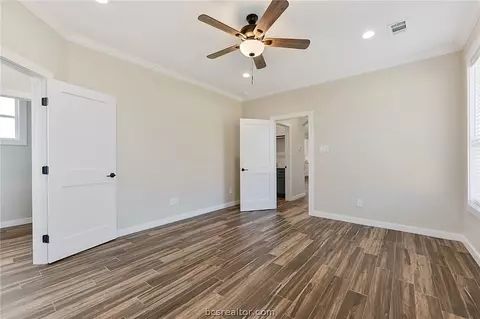 2910 Spector, Bryan, TX 77808 photo 12