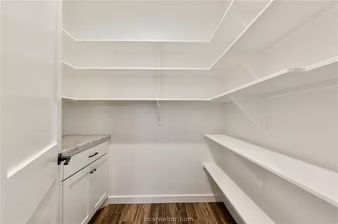 2910 Spector, Bryan, TX 77808 photo 9