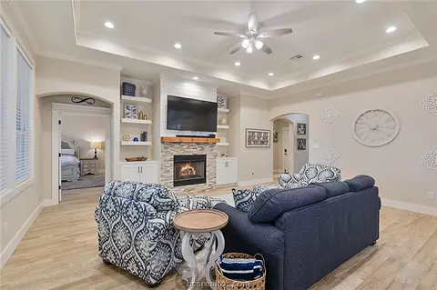 3013 Wolfpack Loop, Bryan, TX 77808 photo 6