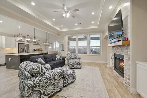 3013 Wolfpack Loop, Bryan, TX 77808 photo 5