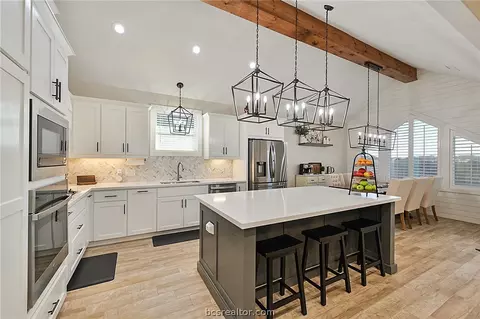3013 Wolfpack Loop, Bryan, TX 77808 photo 9