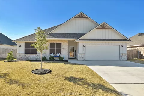 3013 Wolfpack Loop, Bryan, TX 77808 photo 2