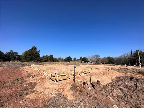844 3rd St, Somerville, TX 77879 photo 9
