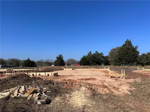 844 3rd St, Somerville, TX 77879 photo 5