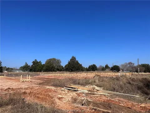 844 3rd St, Somerville, TX 77879 photo 3