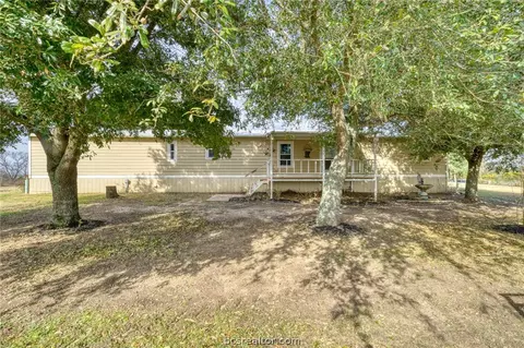 5536 County Road 427, Marquez, TX 77865