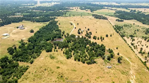 3510 Cr 467, Elgin, TX 78621