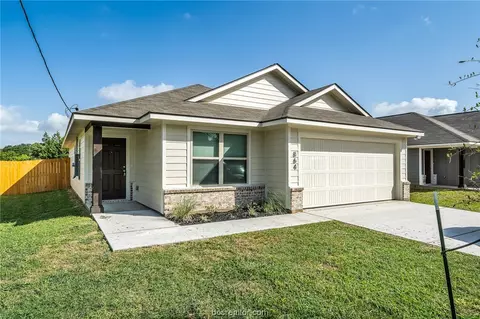 864 3rd St, Somerville, TX 77879