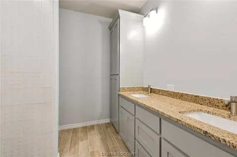 1805 Bluebonnet, Bryan, TX 77803 photo 12