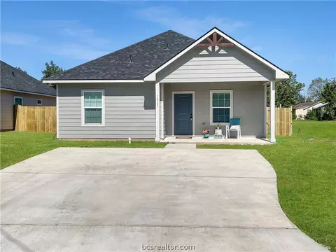 1805 Bluebonnet, Bryan, TX 77803 photo 5