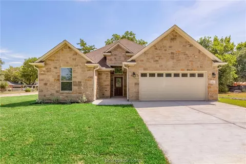 812 Horlock, Navasota, TX 77868
