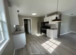 902 Dansby St, Bryan, TX 77803 photo 6