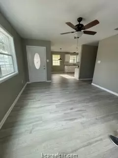 902 Dansby St, Bryan, TX 77803 photo 3
