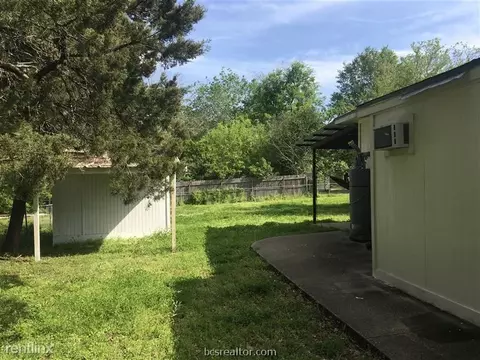 201 Dunn St, Bryan, TX 77801 photo 1