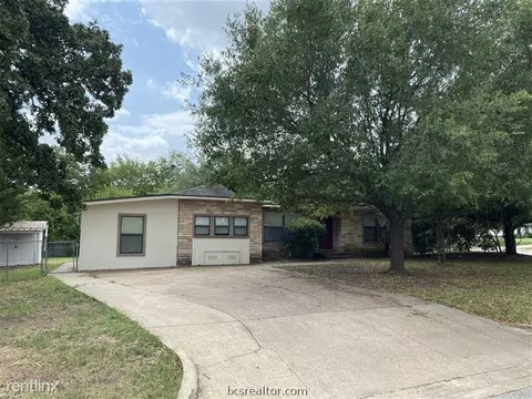 201 Dunn St, Bryan, TX 77801 photo 2