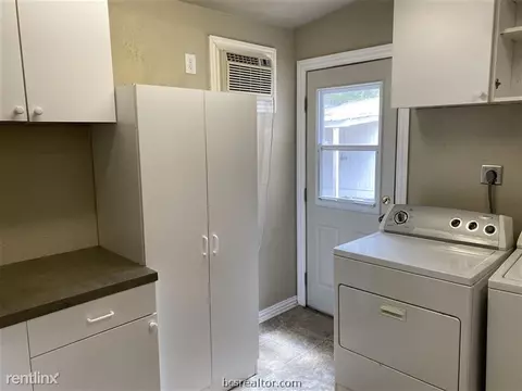 201 Dunn St, Bryan, TX 77801 photo 9