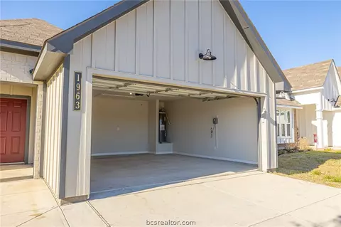 1963 Chief St, Bryan, TX 77807 photo 2