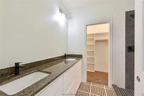1807 Bluebonnet, Bryan, TX 77803 photo 10