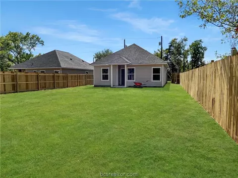 1807 Bluebonnet, Bryan, TX 77803 photo 18
