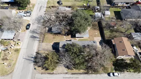 607 Ash St, Bryan, TX 77803 photo 5