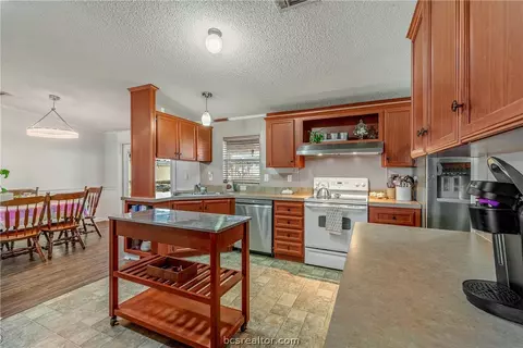 6013 Standing Rock Rd, Bryan, TX 77808 photo 13