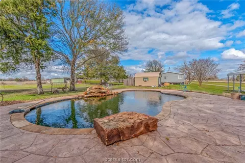6013 Standing Rock Rd, Bryan, TX 77808 photo 4