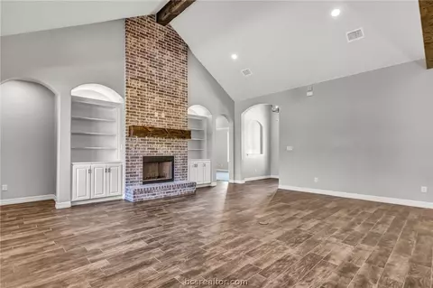3324 Stoneleigh Ln, Bryan, TX 77802 photo 2