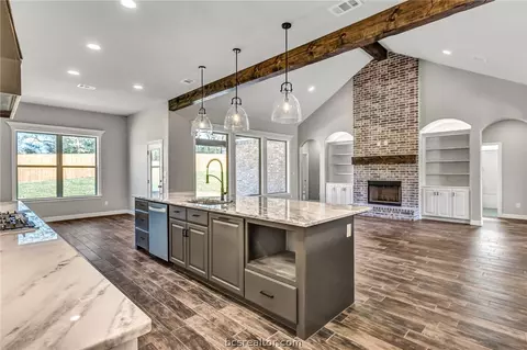 3324 Stoneleigh Ln, Bryan, TX 77802 photo 3