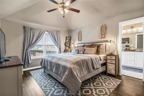 2132 Dumfries Dr, Bryan, TX 77807 photo 13