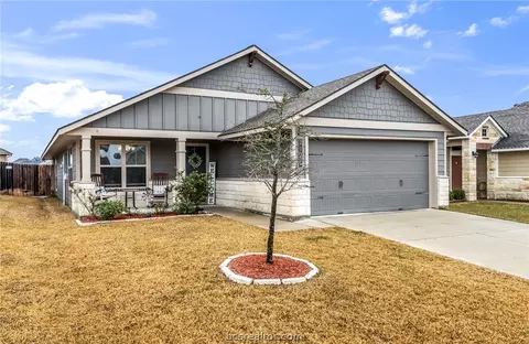2132 Dumfries Dr, Bryan, TX 77807 photo 2