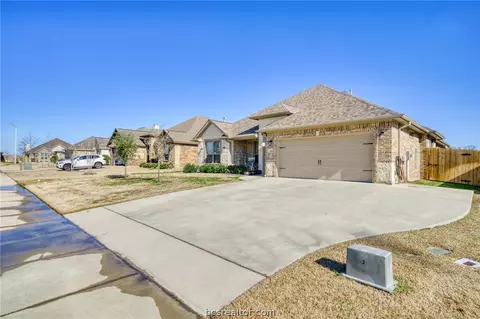 3051 Embers Loop, Bryan, TX 77808 photo 7