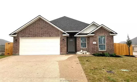 923 Dove Chase Ln, College Station, TX 77845