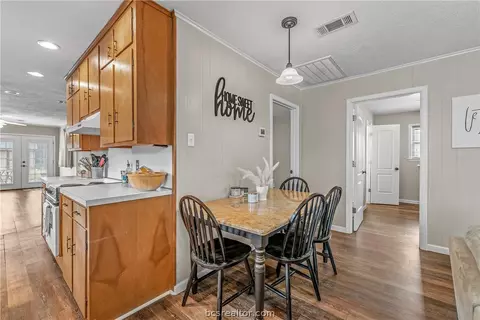 310 June St, Bryan, TX 77802 photo 8