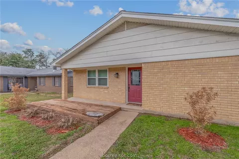 310 June St, Bryan, TX 77802 photo 3