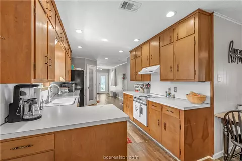 310 June St, Bryan, TX 77802 photo 10