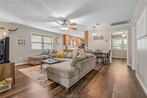 310 June St, Bryan, TX 77802 photo 5