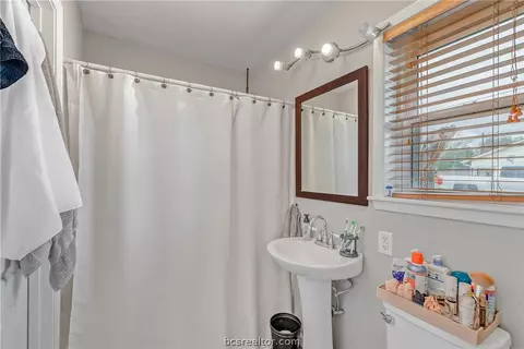 310 June St, Bryan, TX 77802 photo 18