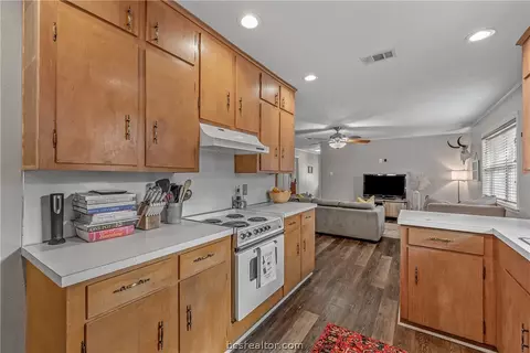 310 June St, Bryan, TX 77802 photo 12