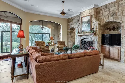 4311 Willowick Dr, Bryan, TX 77802 photo 8