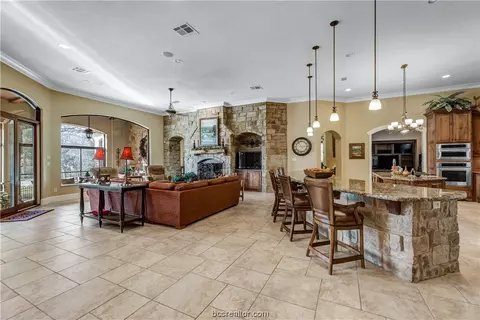 4311 Willowick Dr, Bryan, TX 77802 photo 7