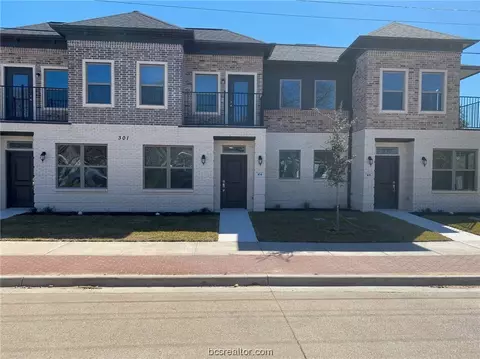 301 W 31st Street 104, Bryan, TX 77803
